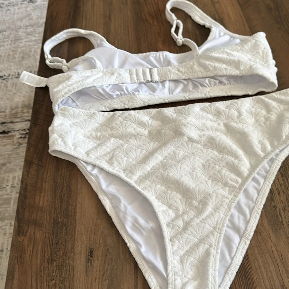 Cupshe White Square neck Bikini top & High Rise  Bottom Set
